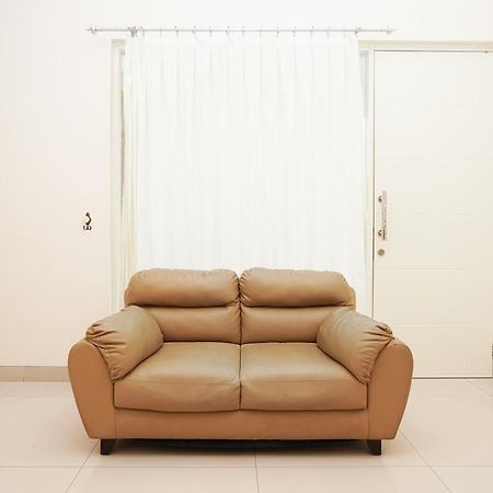 Oyo 782 Menjangan Residence At Citraland 1 سورابايا المظهر الخارجي الصورة