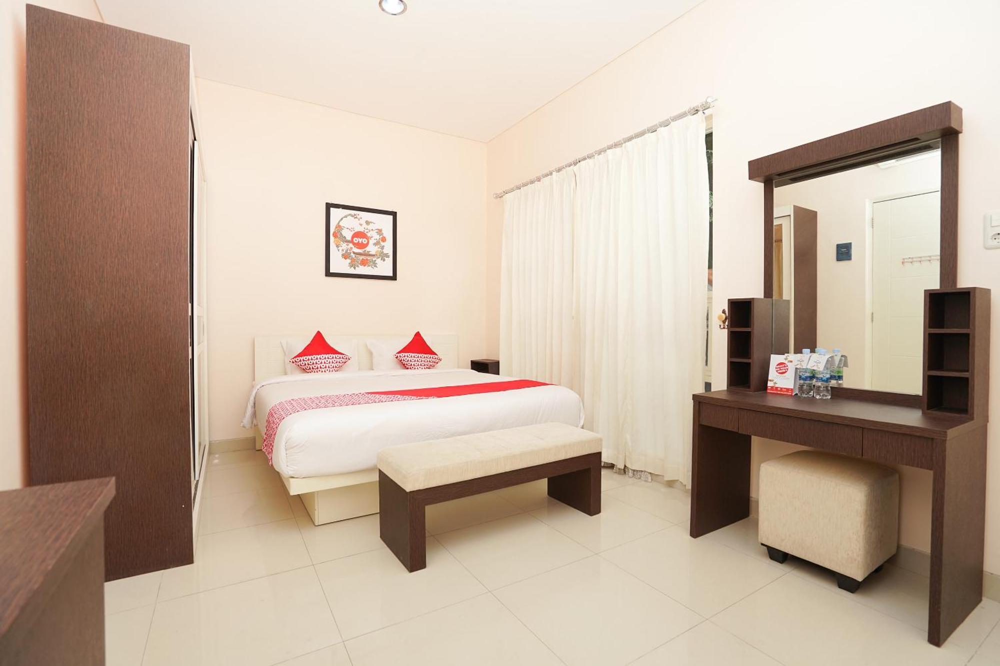 Oyo 782 Menjangan Residence At Citraland 1 سورابايا المظهر الخارجي الصورة